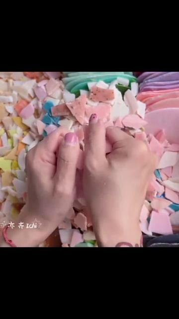 (◕‿◕) Автор ломает мыльные🧼🫧 пластиночки🥏.