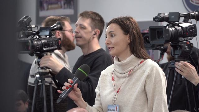 Прессконференция Академия Михайлова