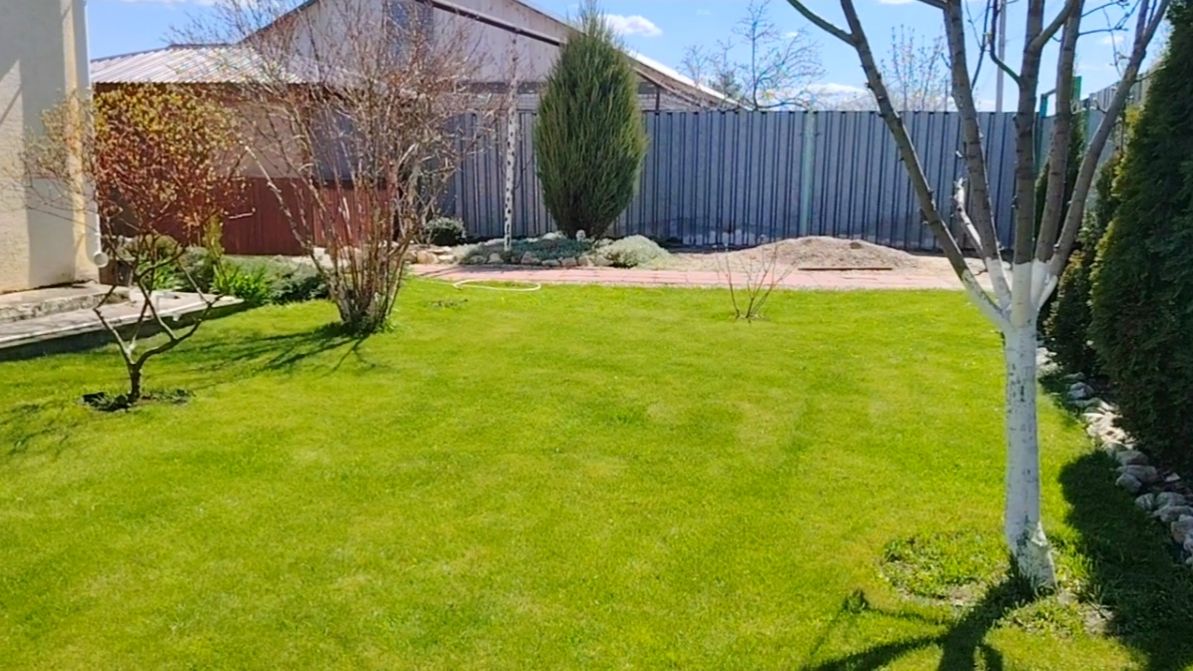 ЖИЗНЬ В СЕЛЕ:ВЫШЛА ТРАВУ ПРОПОЛОЛА/СРЕЗАЛА ВСЮ ЖЕЛТЕЗНУ