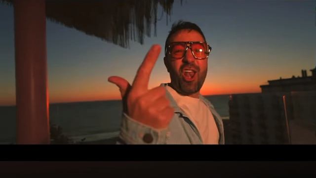 Réplica Fernando Moreno