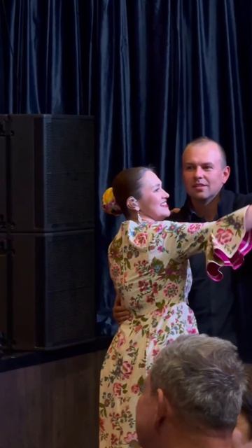 Народный романс «Я встретил розу» в исполнении «Пташицы»