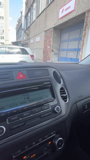 Volkswagen Tiguan Кроссовер 5 дв. 2.0 TDI AT 2010г