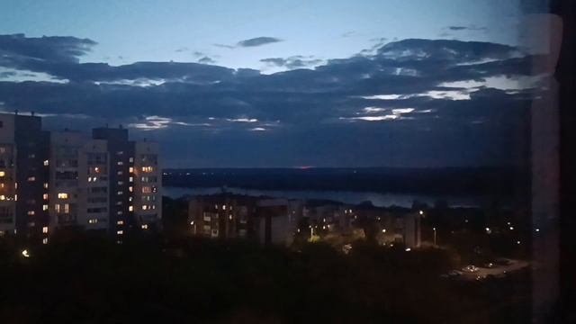 Blues RockНИКОГДА НЕ ПОЗДНОА ЗА ОКНОМ  ДЕНЬ  .ВЕЧЕР .НОЧЬ.......