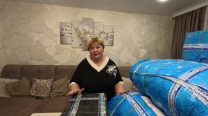 Распаковка опаздавших подарков ко дню рождения. Неожиданные сюрпризы в подарках.