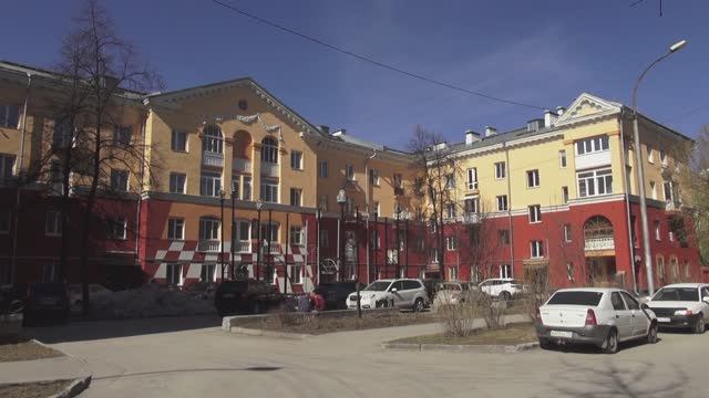 Ремонт городских фасадов //  