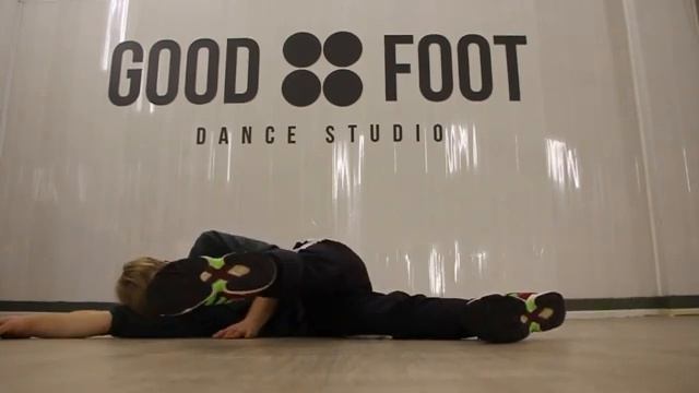 Учим кручение на спине