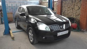 Замена внутренних ручек открывания двери на Nissan Qashqai 2,0 4WD Ниссан Кашкай 2008