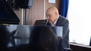 НА ПИАНИНО ИГРАЕТ КОНСТАНТИН ТРИШИН