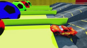 МАШИНКИ МОЛНИЯ МАКВИН И ПОЕЗД: КТО КОГО? 😱 НЕВЕРОЯТНЫЙ КРАШ ТЕСТ В BeamNG Drive! 🔥