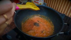 Гоби масала (цветная капуста в пряном орехово-томатном соусе)
