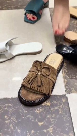ШЛЕПАНЦЫ И ДРУГАЯ ЛЕТНЯЯ ЖЕНСКАЯ ОБУВЬ