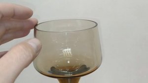 коричневый фужер
