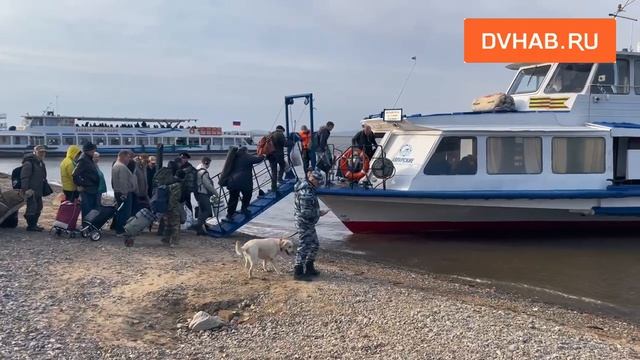 Теплоходы для дачников начали курсировать по Амуру
