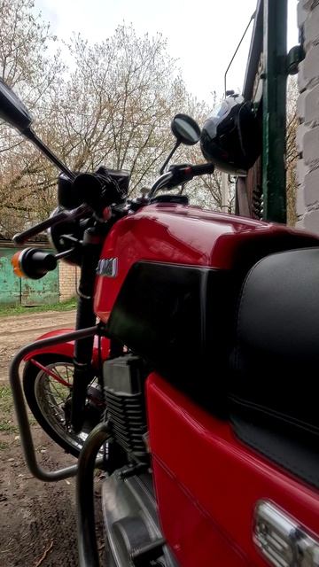 Jawa 350/638.000 в сегодняшних реалиях хоть и не выглядит, но стоит дорого. 😀 #ява #jawa #ява638