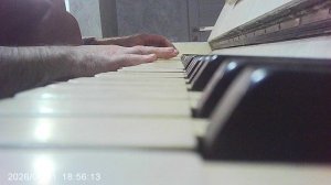 Пианино: народная «Во кузнице»