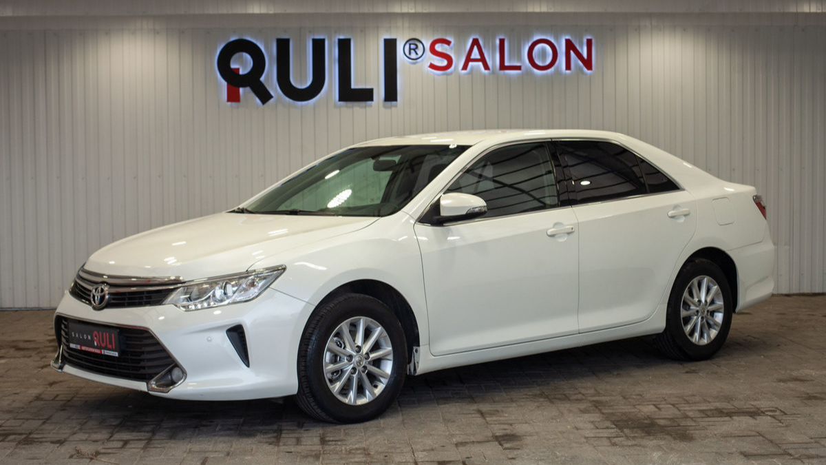 Toyota Camry VII (XV50) Рестайлинг, 2015 смотреть онлайн