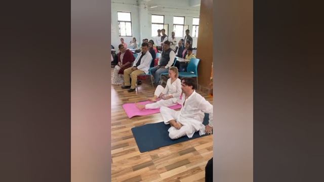 Выступление Русских Йогов на международном мероприятии Министерства Йоги и Аюрведы (AYUSH). Варанаси