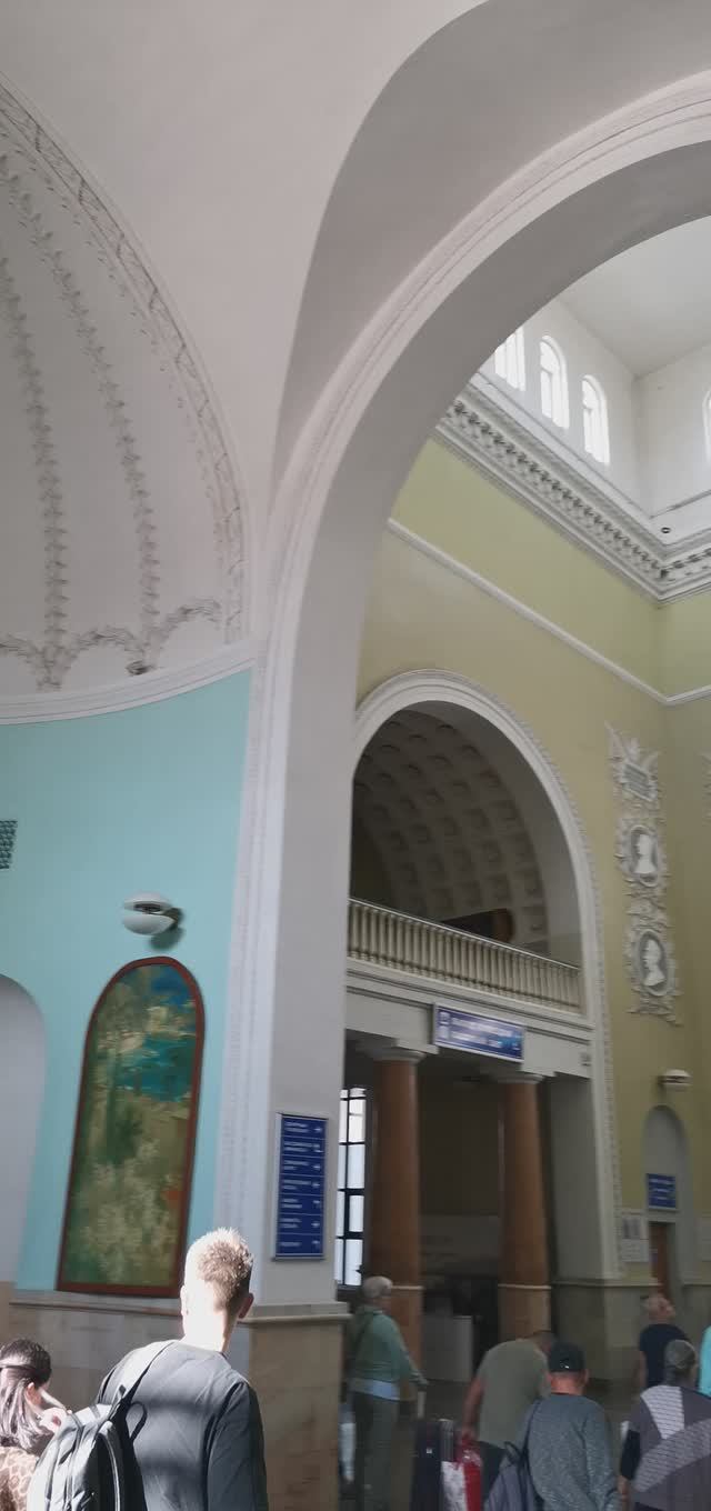 Зал ж/д вокзала в Симферополе, Крым ч.1