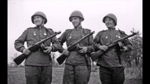 Баллада о солдате - Песни военных лет - Лучшие фото - Полем вдоль берега крутого