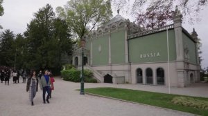 Из-за конфликта с Еврокомиссией жюри Венецианской биеннале подало в отставку.