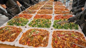 Лучший по соотношению цены и качества корейский шведский стол – корейская уличная еда