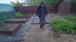 ВЛОГ 🌱 ЖИЗНЬ В СТАНИЦЕ // ТРОТУАРНАЯ ПЛИТКА В ОГОРОДЕ // ЕЛЕ УСПЕЛИ