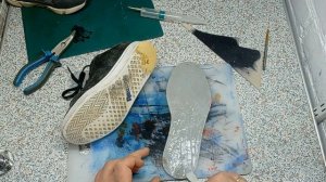 Клей для подошвы обуви. Десмокол (полиуретан).