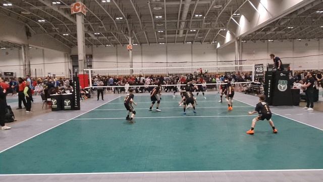 Pakmen Gold vs Storm Set 2