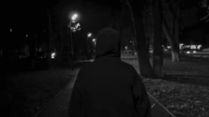 Трудно найти своего.