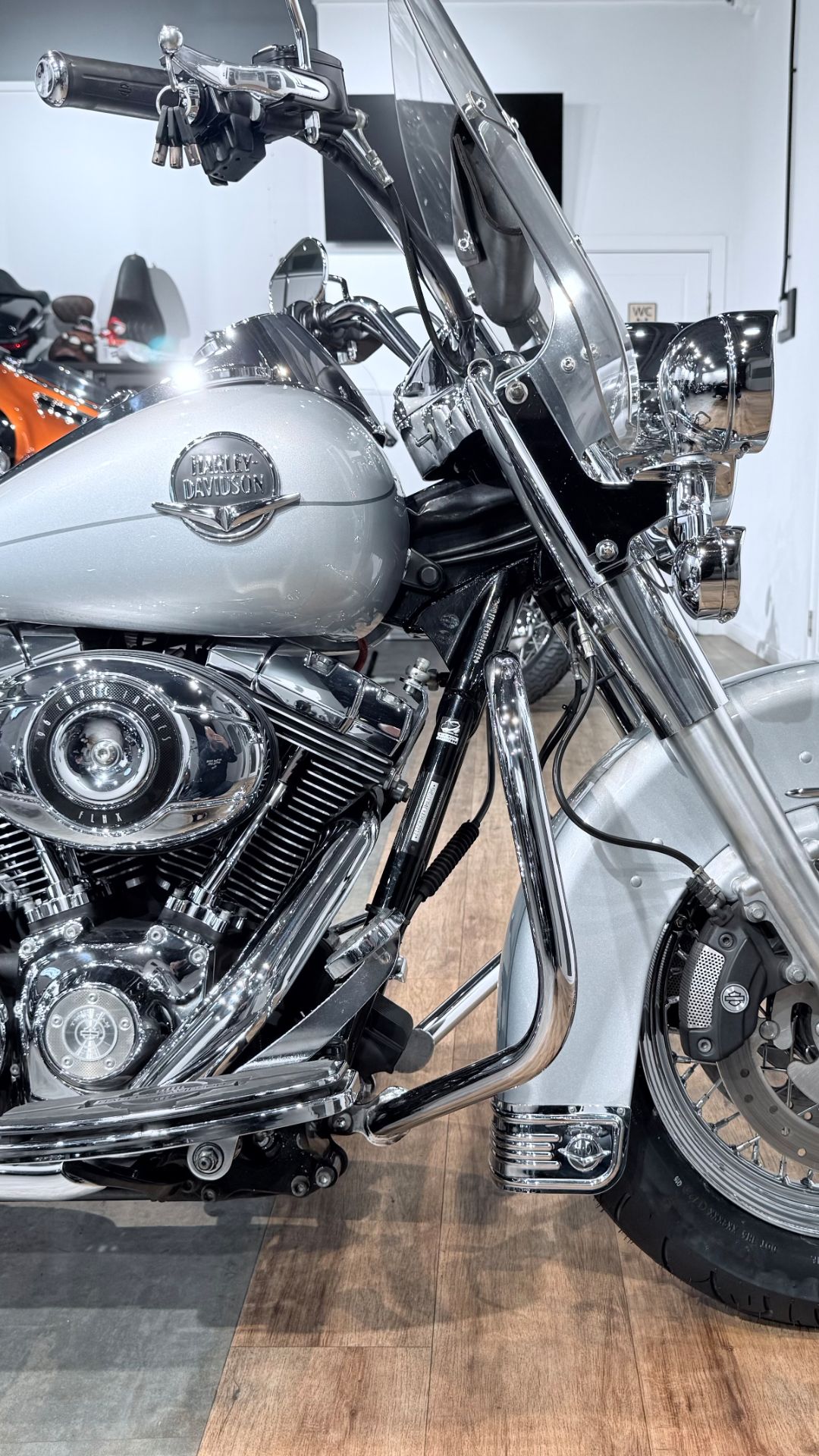 2010 HD Road King ABS Gray Pearl (VIN *5HD*2212*) смотреть онлайн