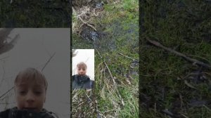 мы с Матвеем уехали на велосипедах от дома на 3 км