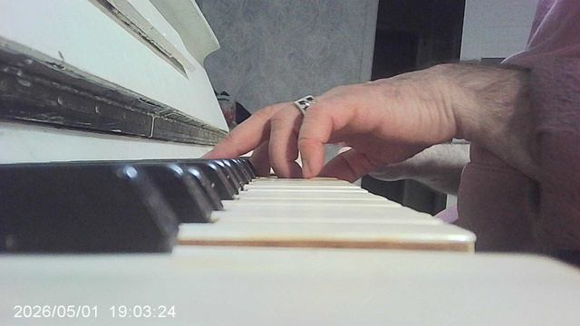 Пианино: "В траве сидел кузнечик" (композитор В.Я. Шаинский)