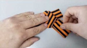 КАК ЗАВЯЗАТЬ ГЕОРГИЕВСКУЮ (ГВАРДЕЙСКУЮ) ЛЕНТОЧКУ? ПРОСТЫЕ СПОСОБЫ