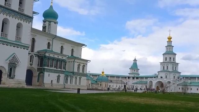 У собора в Новом Иерусалиме. 30 апреля