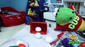 Gus the Gummy Gator Magic Toy Cafe with Giant Sized FOOD!