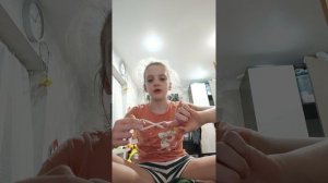 делаем  бантики 🎀
