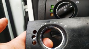 Замена накладки блока управления Светом Mercedes W164