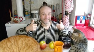 Завтрак с котями. Взвесился. Матрона Московская. Мукбанг. Обжор. Еда на камеру. Диета. Шизофрения.