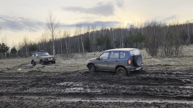 нивы на бездорожье, или дорога на коп смотреть онлайн