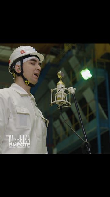 С 1 Мая! Мир, труд, май!