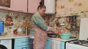 КУПИЛИ МЯСО, КРУЧУ ФАРШ, КАНАЛ О ЖИЗНИ