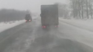 Дальнобойщики метель зимняя дорога