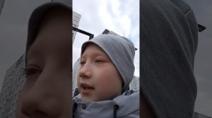 мальчики следят за девочками часть 2