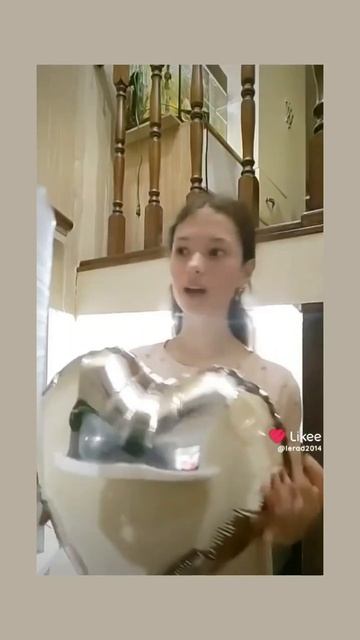 какая крутая песня вышла у этой красотки 😍 @nastЁna ♡︎ #Нажми #На #Сердце ❤❤❤ смотреть онлайн