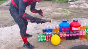 Big Toothpaste Eruption from Heart of Spiderman & SpiderGwen and MilesMorales, Fanta, Cola vs Mentos