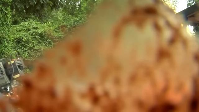 Подборка самых опасных и нелепых ошибок рабочих, запечатленных на камеру: провалы и победы. смотреть онлайн