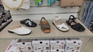 Новинки женской обуви в Кари! Босоножки, туфли, шлёпки и другое. Мода и стиль лета 2026. Обзор