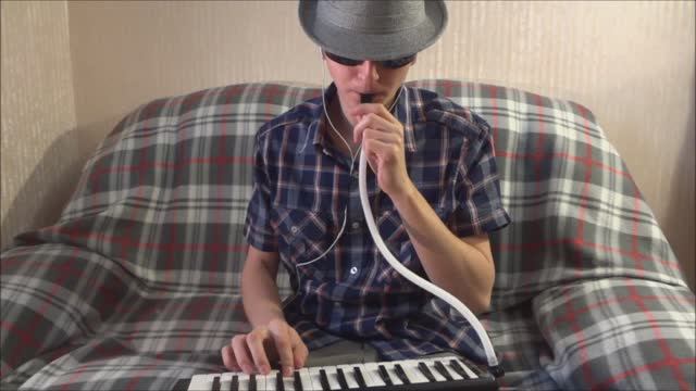 Yesterday melodica cover 2 кавер на мелодике. (С аккомпанементом)