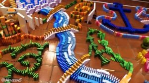 26,000 Dominoes