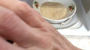 Как обжарить семена кунжута в микроволновке